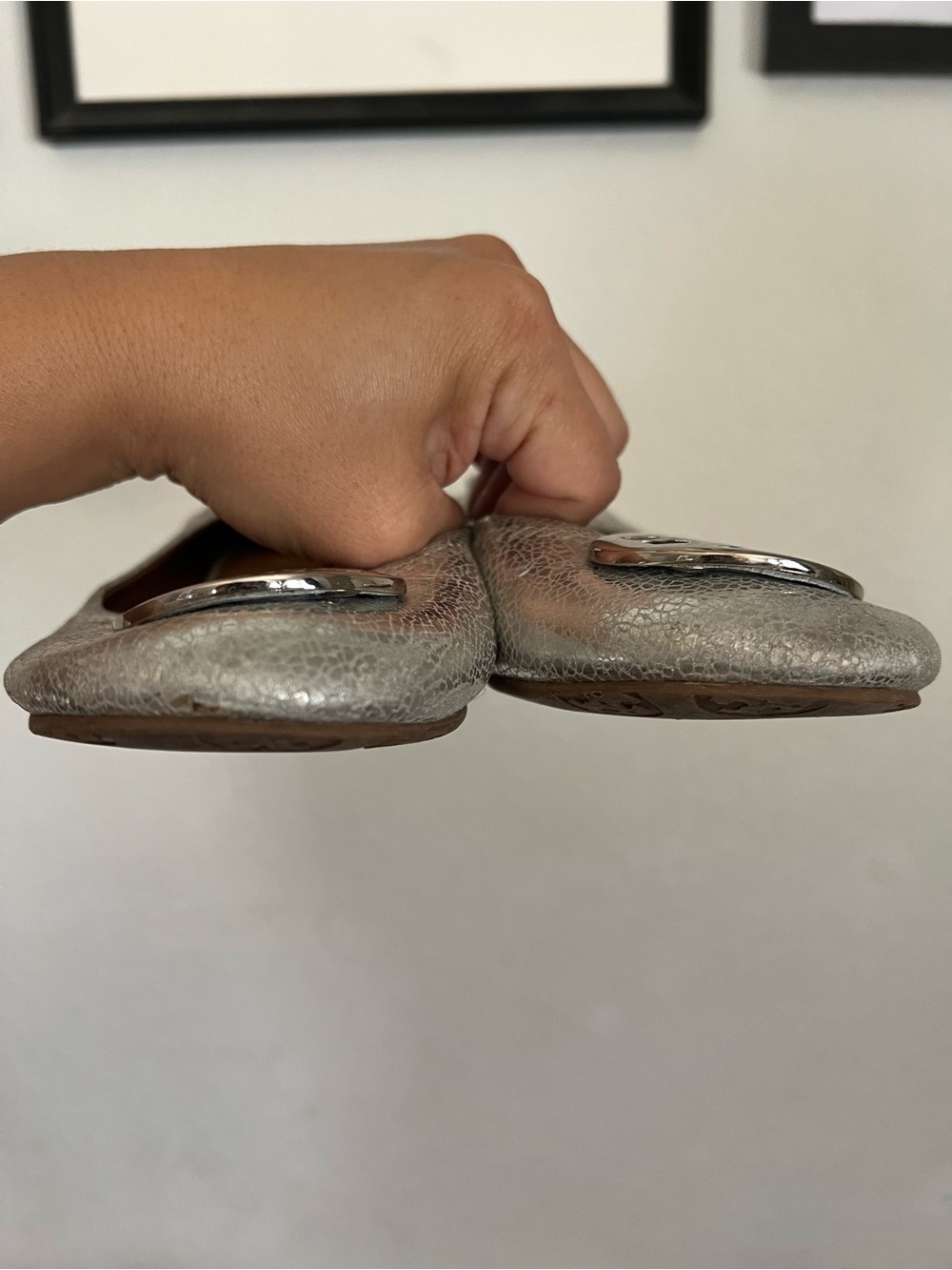 Tory Burch Reva Silver Leather Flats Size 8M - Picture 9 of 13